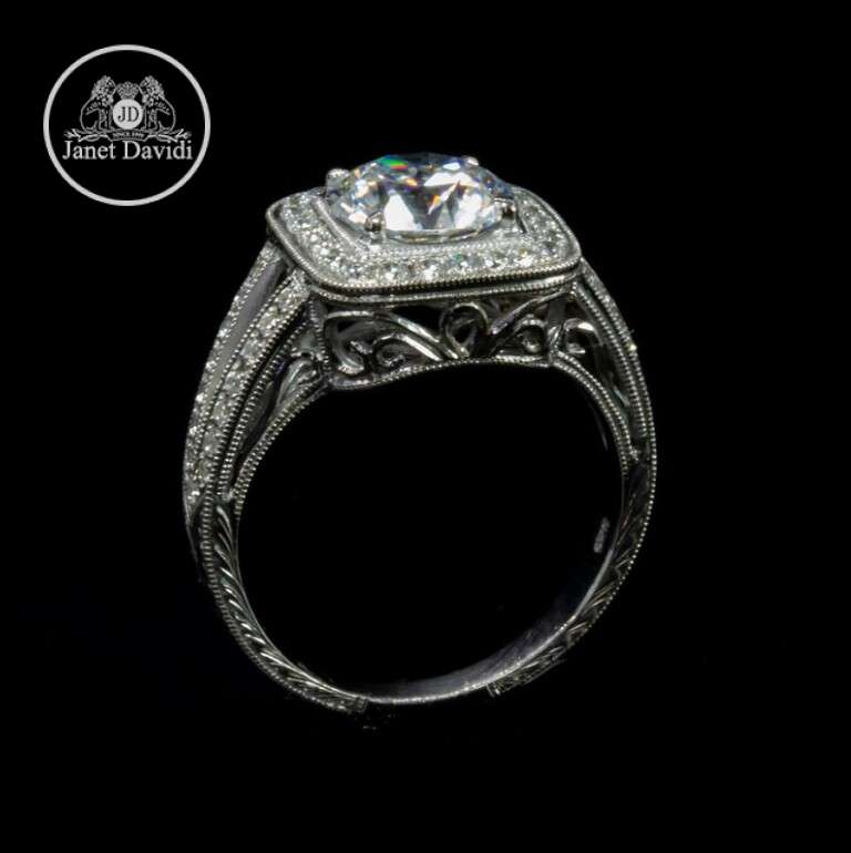 White Gold Diamond Filigree Hand